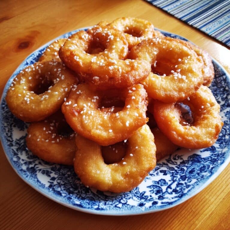 Crispy Apple Cinnamon Doughnuts Recipe
